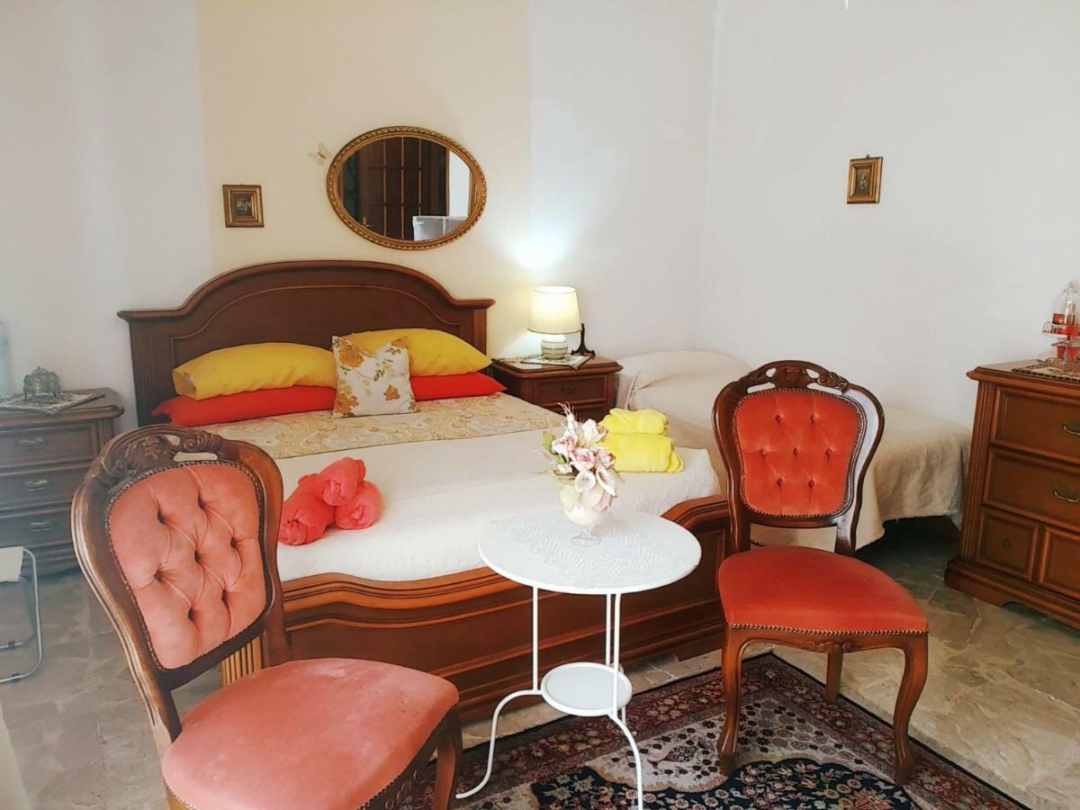 Amabile Guesthouse Milis Buitenkant foto